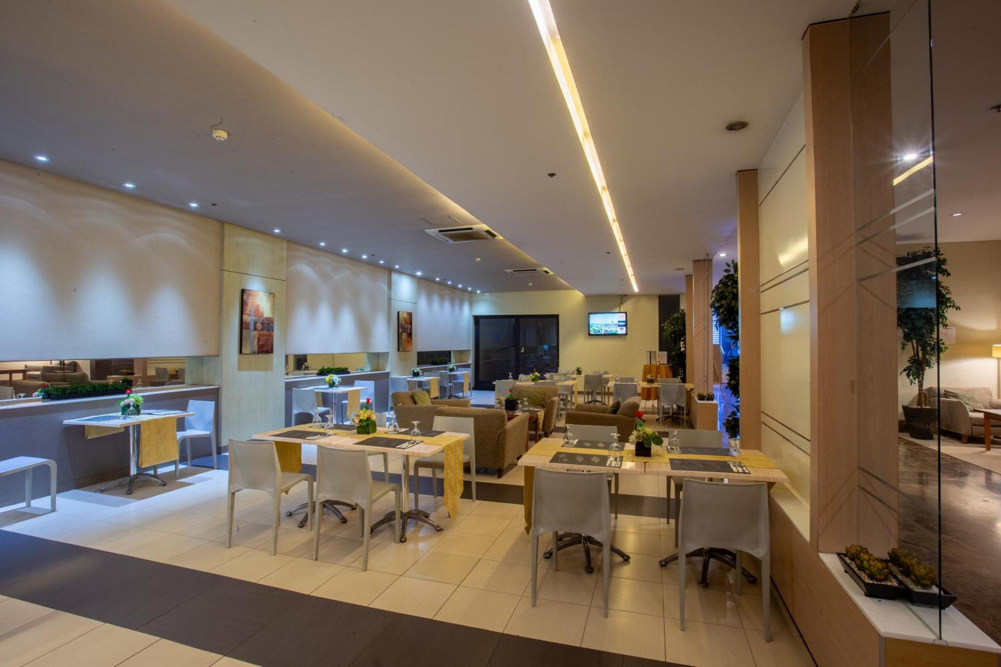 La Breza Hotel Quezón by Eksteriør bilde