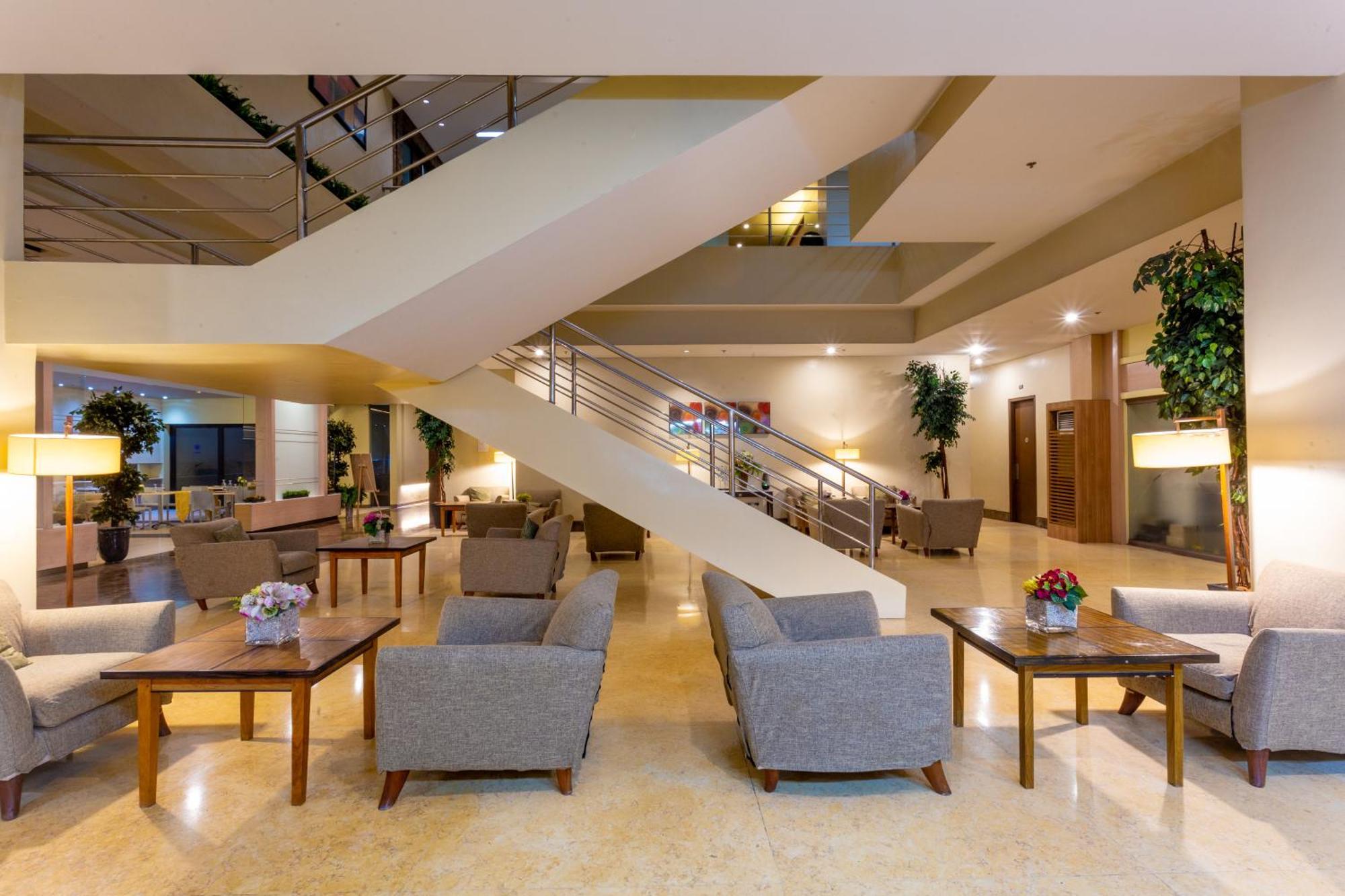 La Breza Hotel Quezón by Eksteriør bilde