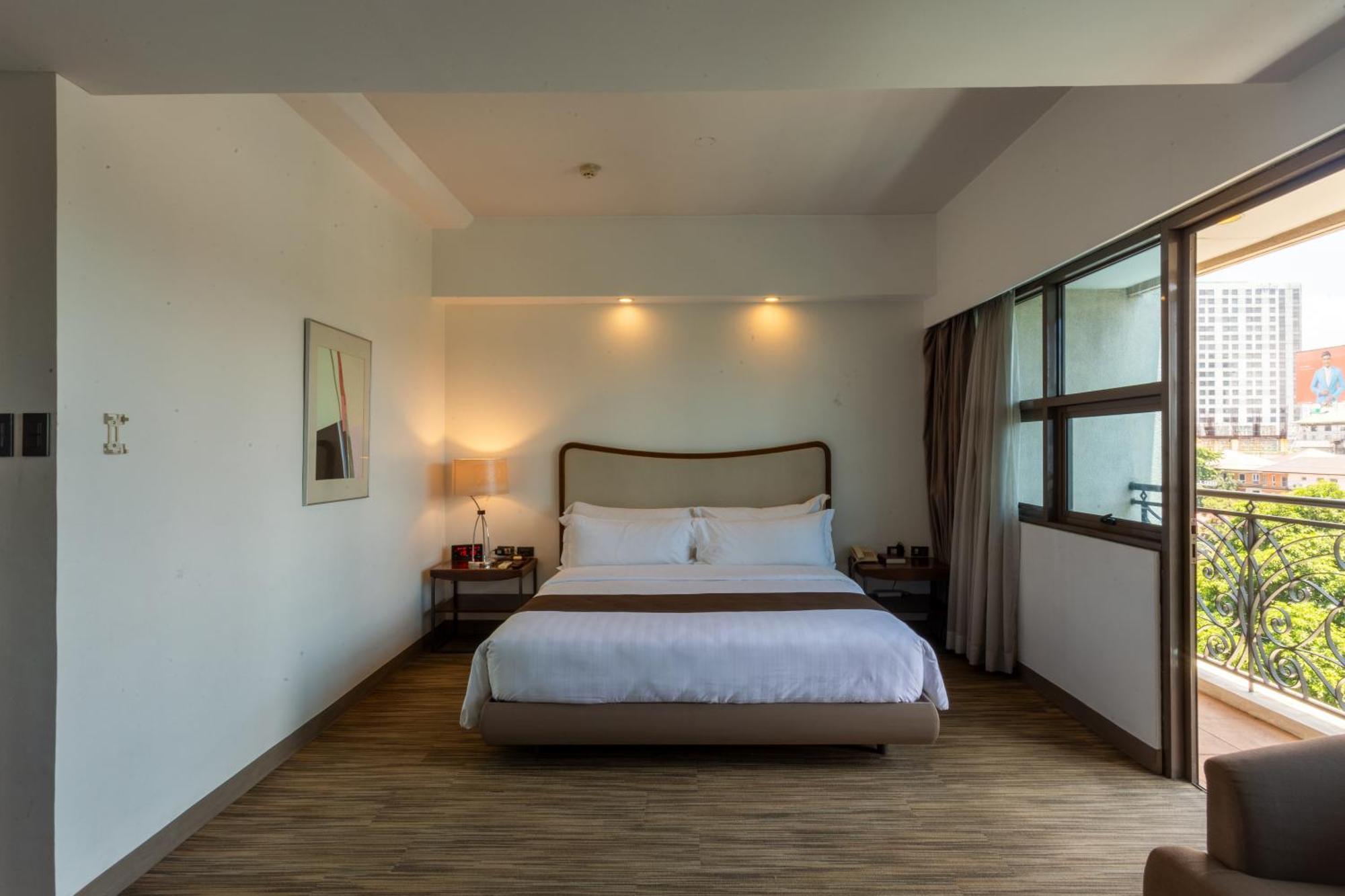 La Breza Hotel Quezón by Eksteriør bilde